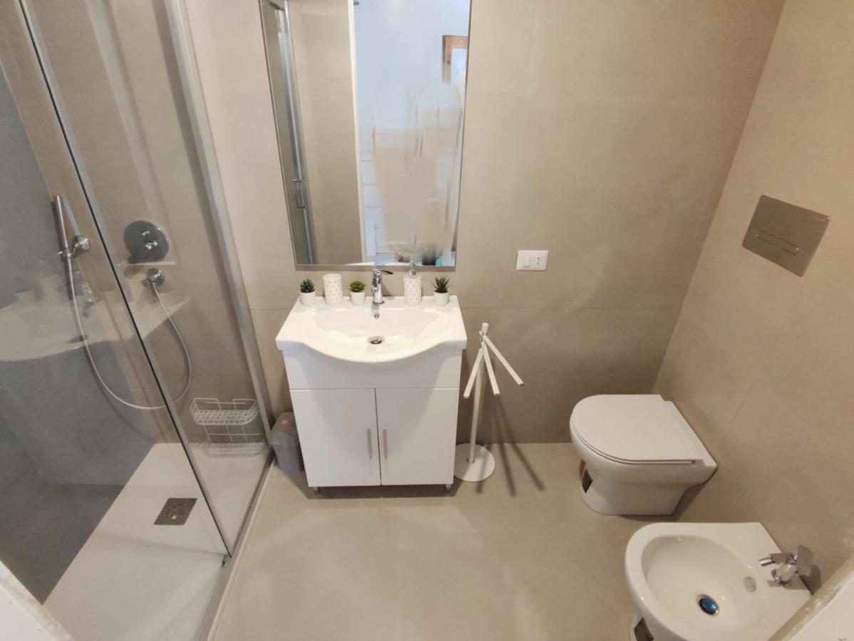 Апартаменты Loft Con Cortiletto - 100 Meters From The Beach Чефалу Экстерьер фото