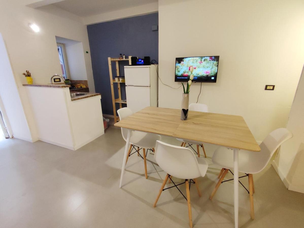 Апартаменты Loft Con Cortiletto - 100 Meters From The Beach Чефалу Экстерьер фото